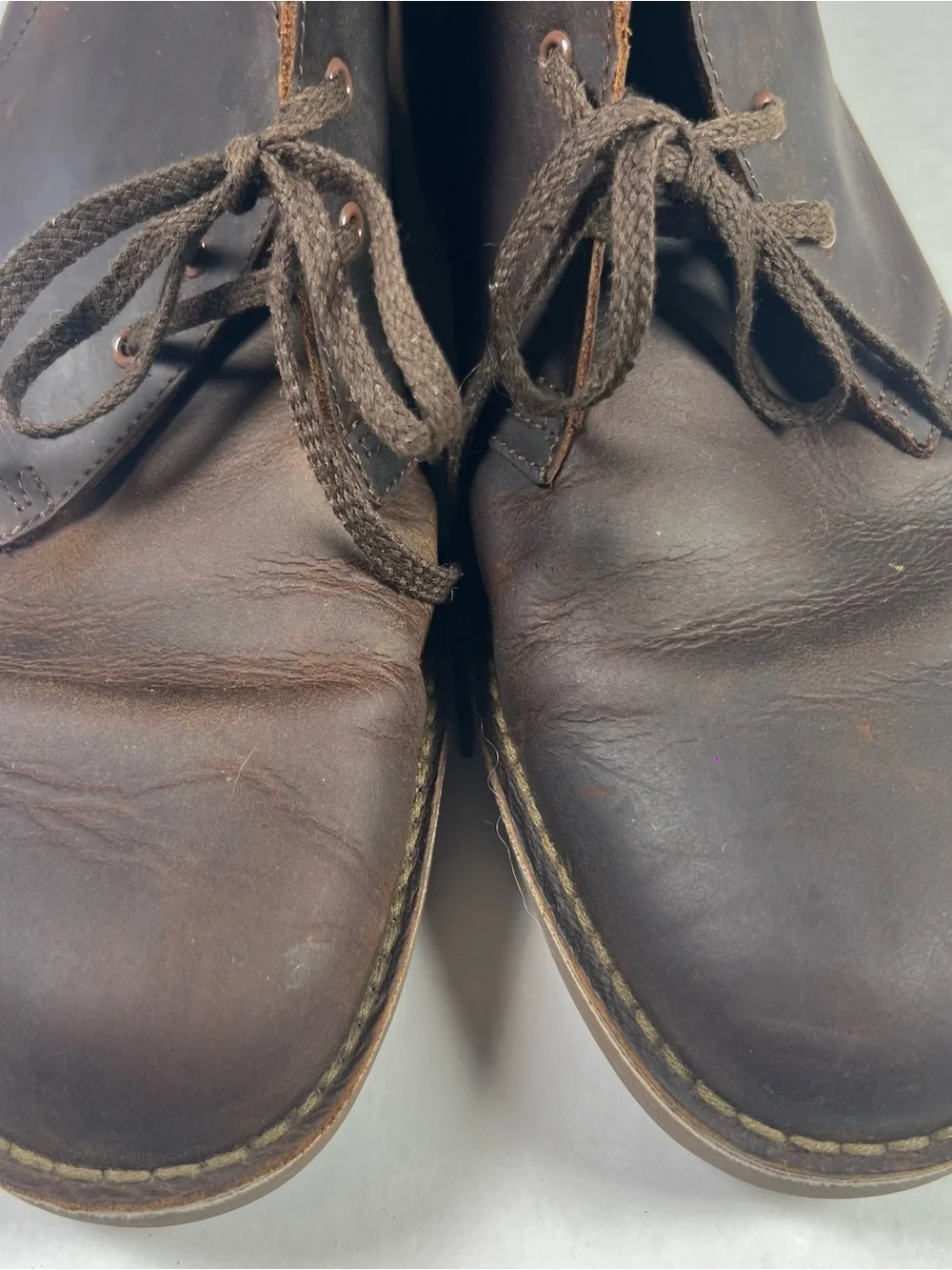 Men's Brown Leather Clarks Desert Boots - Rugged Lace-Up Style #casual #boho